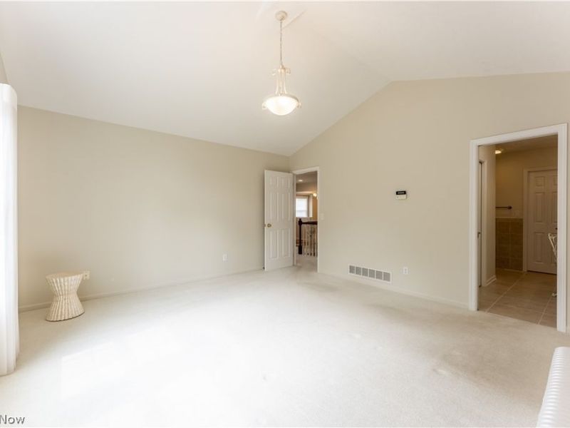 3790 Woodbury Oval, Stow, OH 44224 Photo 17
