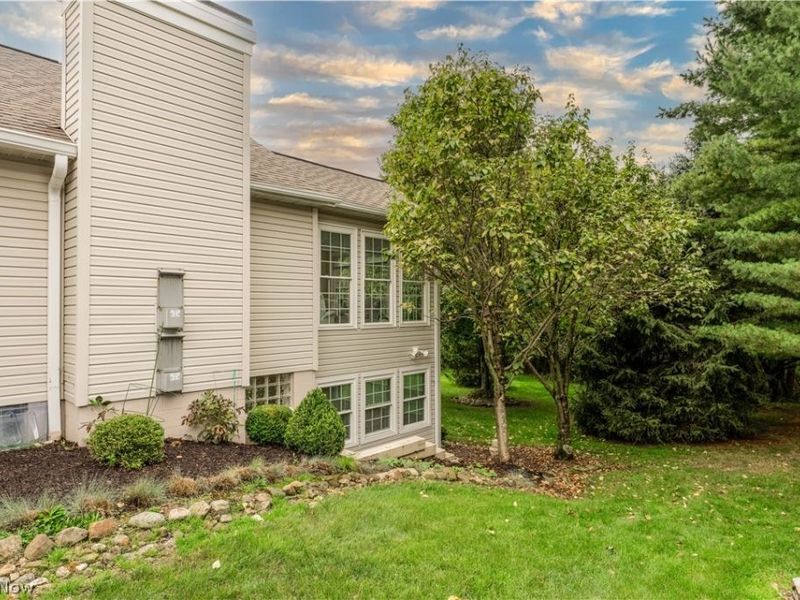 3790 Woodbury Oval, Stow, OH 44224 Photo 46