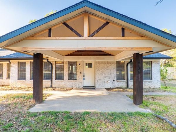 207 Southridge Road, Edgewood, TX 75117