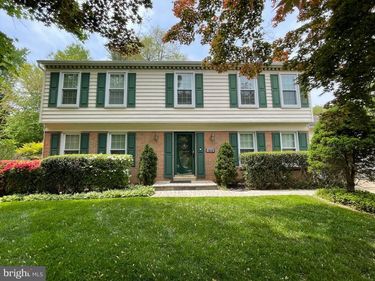 1816 MIDLOTHIAN COURT, VIENNA, VA 22182