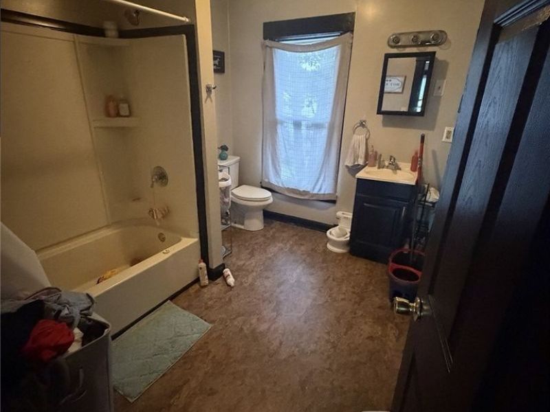 607 Adams Street, Martins Ferry, OH 43935 Photo 10