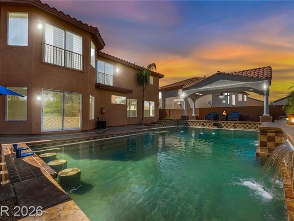7526 Gossamer Wind Street, Las Vegas, NV 89139