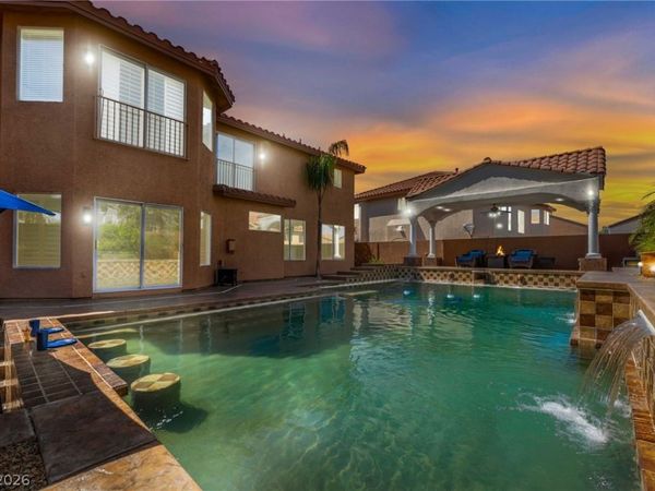 7526 Gossamer Wind Street, Las Vegas, NV 89139