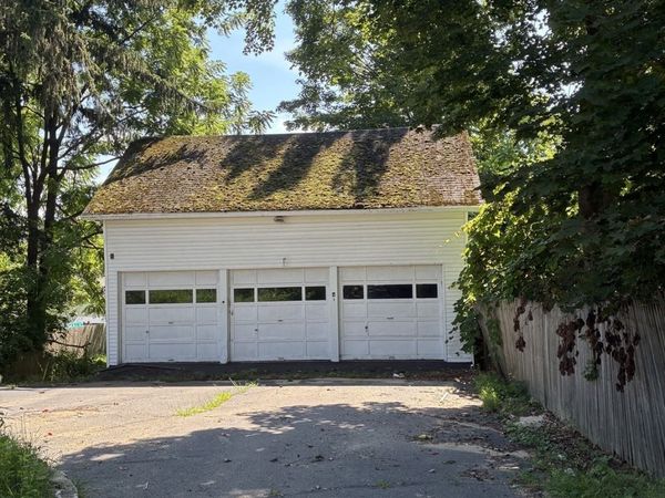 14 Pleasant St, Ware, MA 01082