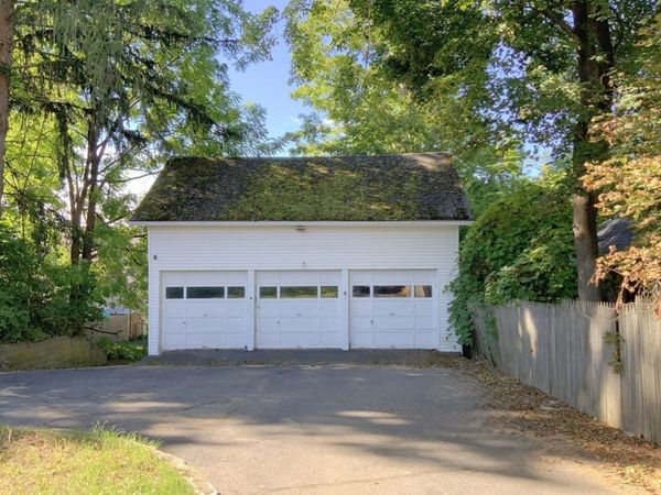 14 Pleasant St, Ware, MA 01082