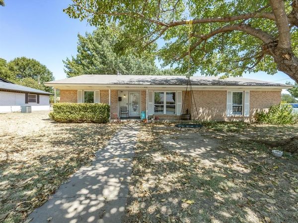100 NW Jill Ann Drive , Burleson, TX 76028