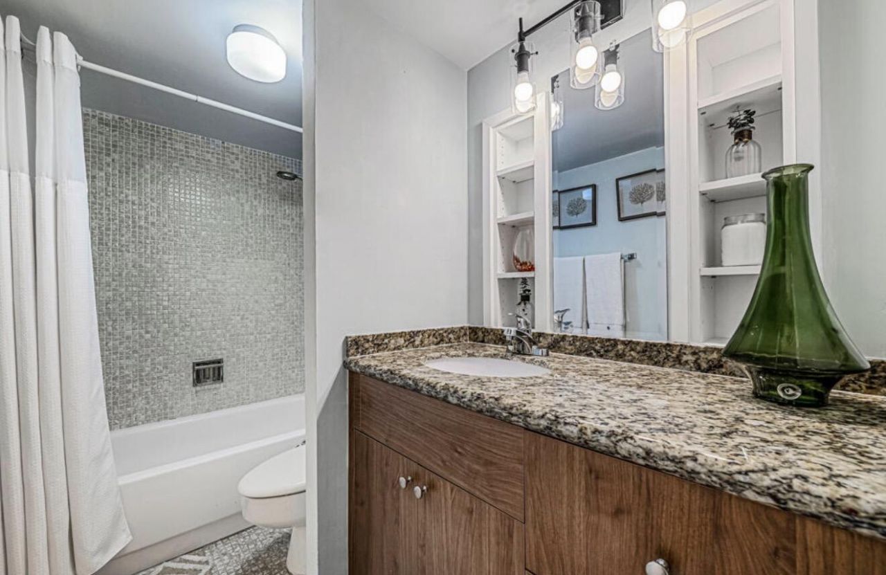 5600 N Flagler Drive, Unit 203, West Palm Beach, FL 33407 Photo