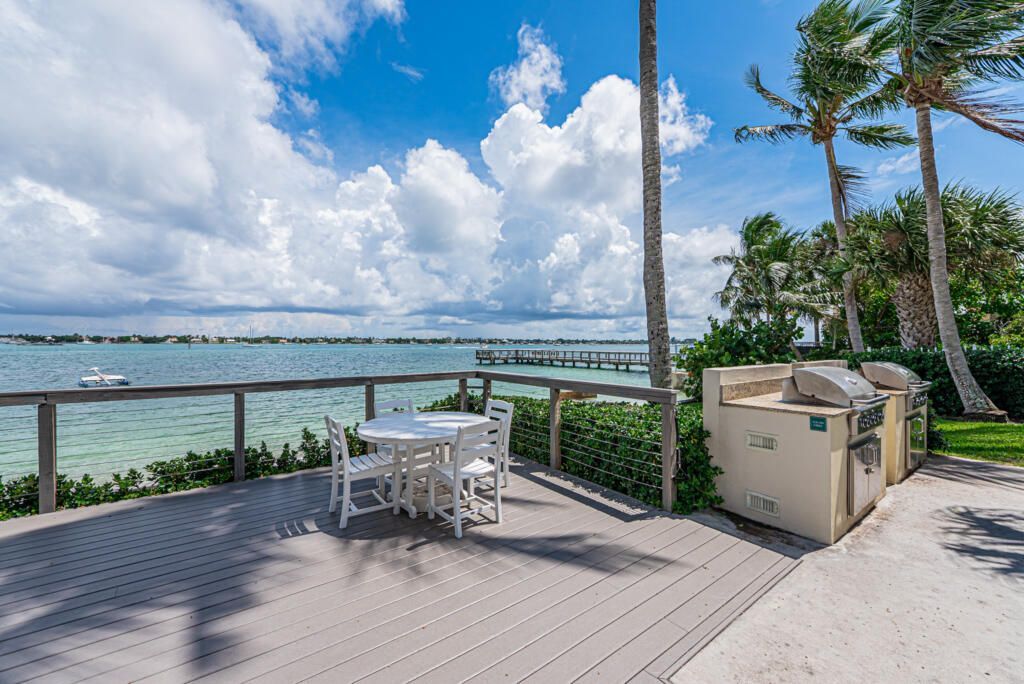 5600 N Flagler Drive, Unit 203, West Palm Beach, FL 33407 Photo