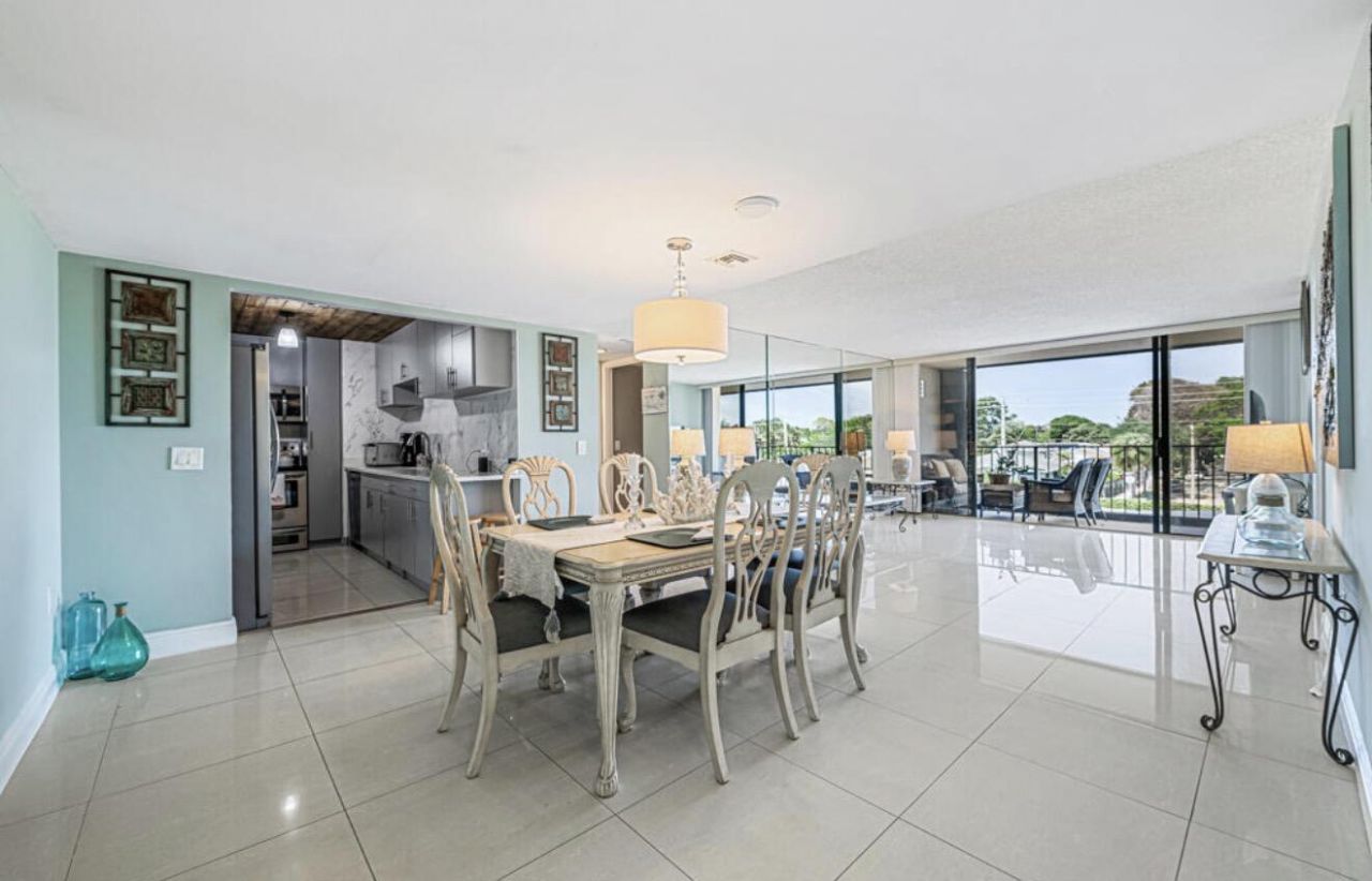 5600 N Flagler Drive, Unit 203, West Palm Beach, FL 33407 Photo