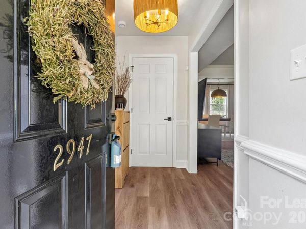 2947 Heathgate Road , Charlotte, NC 28226