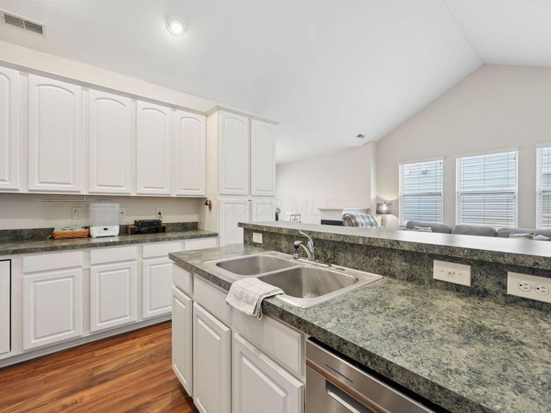 6729 Bigerton Bend, Canal Winchester, OH 43110 Photo 19
