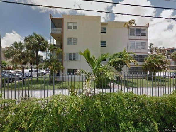 4044 NW 19th St, Unit 404, Lauderhill, FL 33313