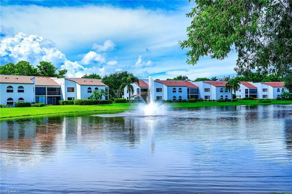 661 Windsurf Ln, Unit A-202, Naples, FL 34108 Photo