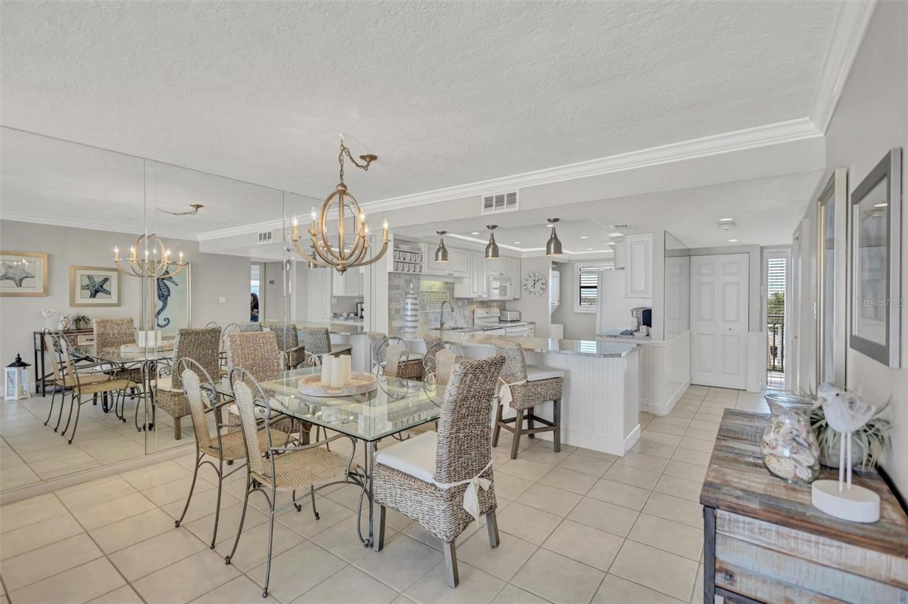 6480 Midnight Pass Road, Unit 612, Sarasota, FL 34242 Photo