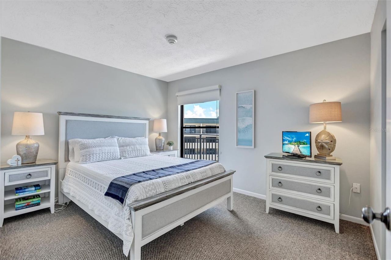 6480 Midnight Pass Road, Unit 612, Sarasota, FL 34242 Photo