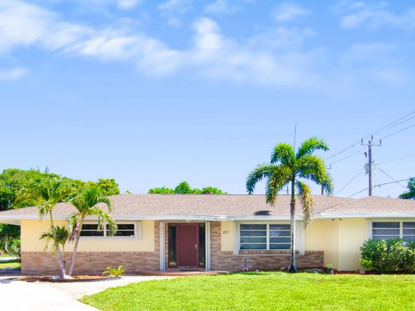 891 LYNDON Drive, Lantana, FL 33462