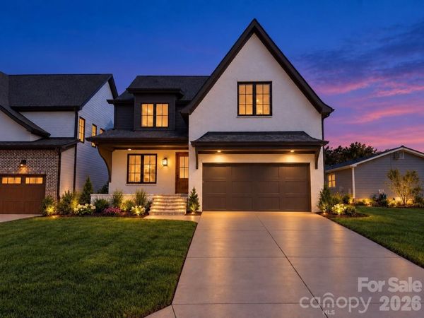 1117 Lomax Avenue , Charlotte, NC 28211