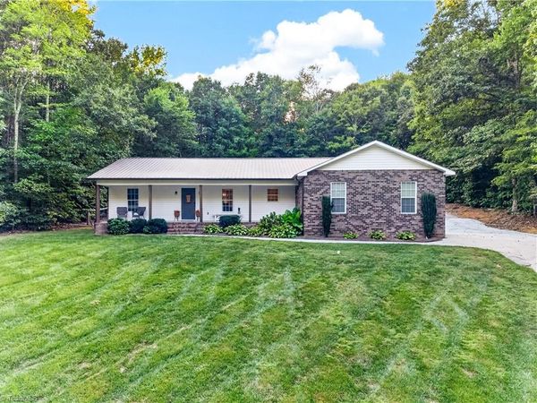860 Black Lake Road, Thomasville, NC 27360
