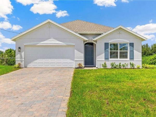 5215 BUTTE ST , Lehigh Acres, FL 33971