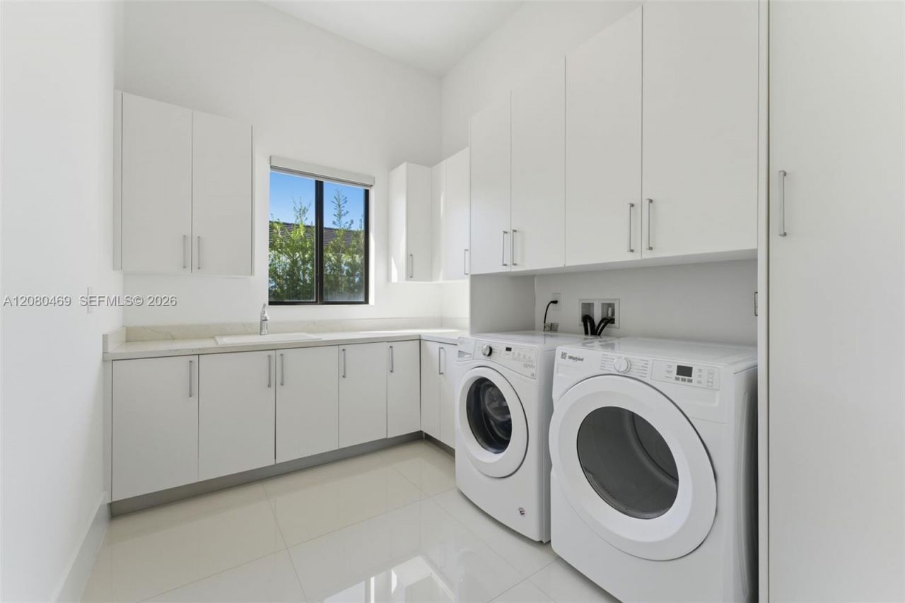 10005 SW 66th St , Miami, FL 33173 Photo