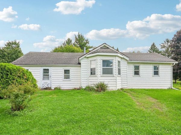 N1510 Six Corners ROAD, Walworth, WI 53184