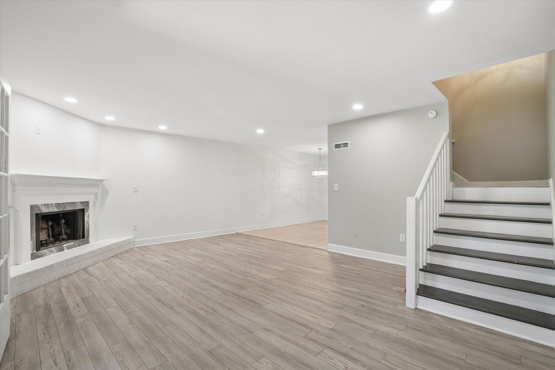 1304 Ventura Place Photo 12