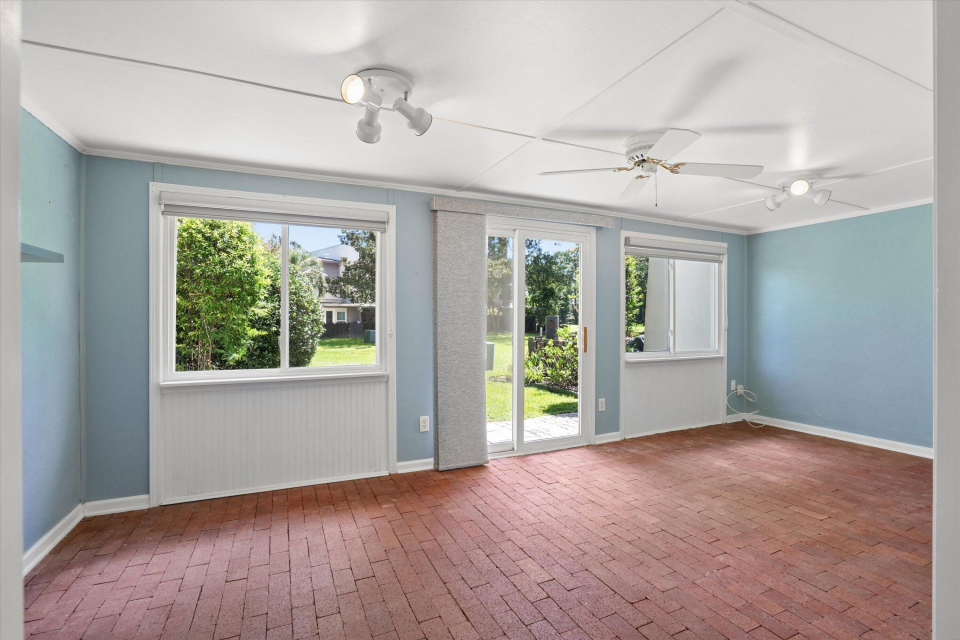 1304 Ventura Place Photo 14