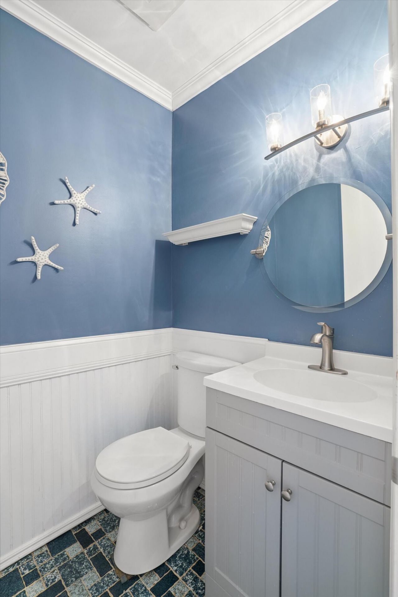 1304 Ventura Place Photo 17