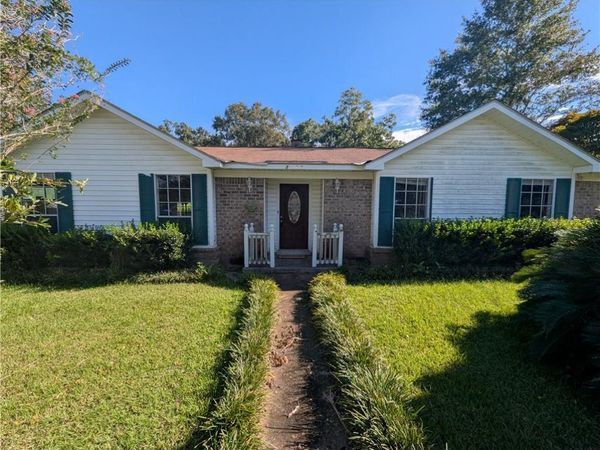 8459 Grand Oaks Drive, Theodore, AL 36582