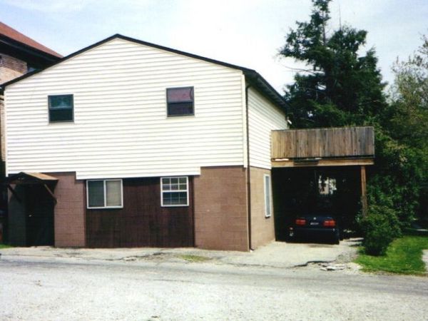 20 LAWN AVE REAR, Uniontown, PA 15401