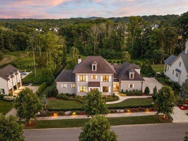 8645 Belladonna Dr , College Grove, TN 37046
