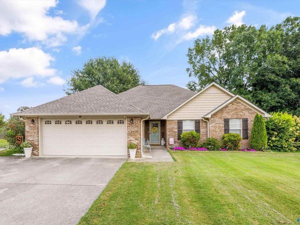 23886 May Lane, Athens, AL 35613