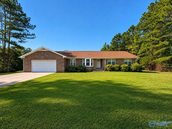 514 Curry Chapel Road, Somerville, AL 35670