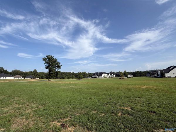 13 Lakeshore Drive, Gadsden, AL 35901