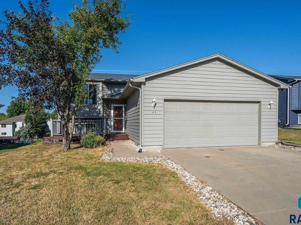 105 S Foss Ave, Sioux Falls, SD 57110