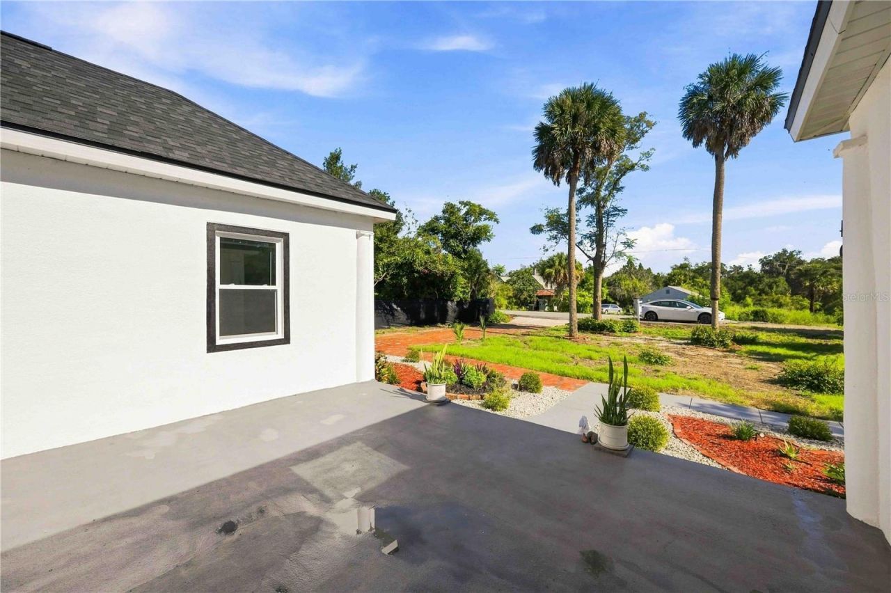 401 Old School House Road E, Loughman, FL 33858 Photo
