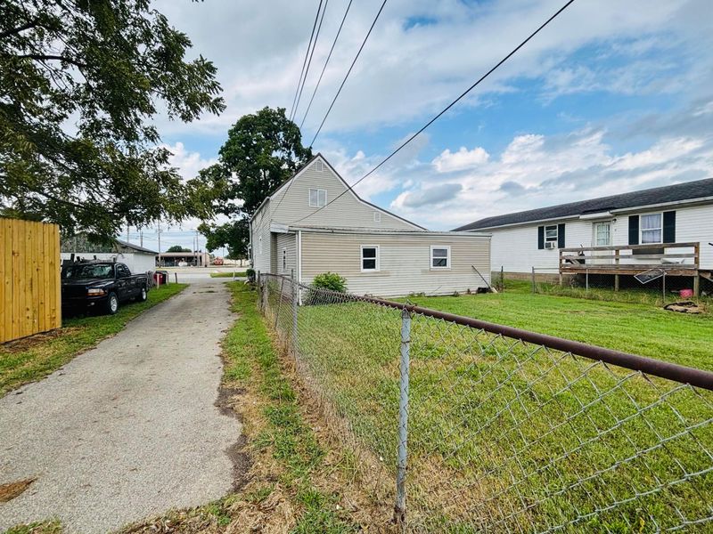 417 Half Avenue, Circleville, OH 43113 Photo 4