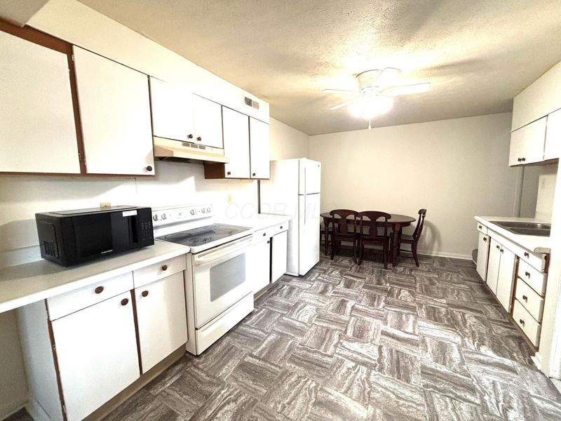 417 Half Avenue, Circleville, OH 43113 Photo 7