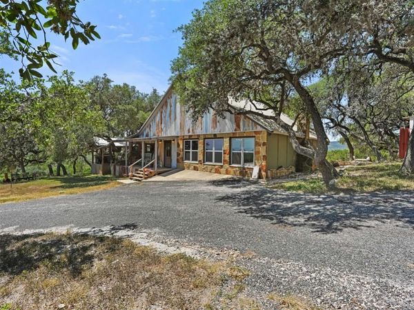 1850 W Ranch Road 337 , Leakey, TX 78873