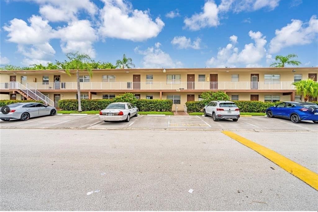 7505 NW 5th Place, Unit 203, Margate, FL 33063 Photo