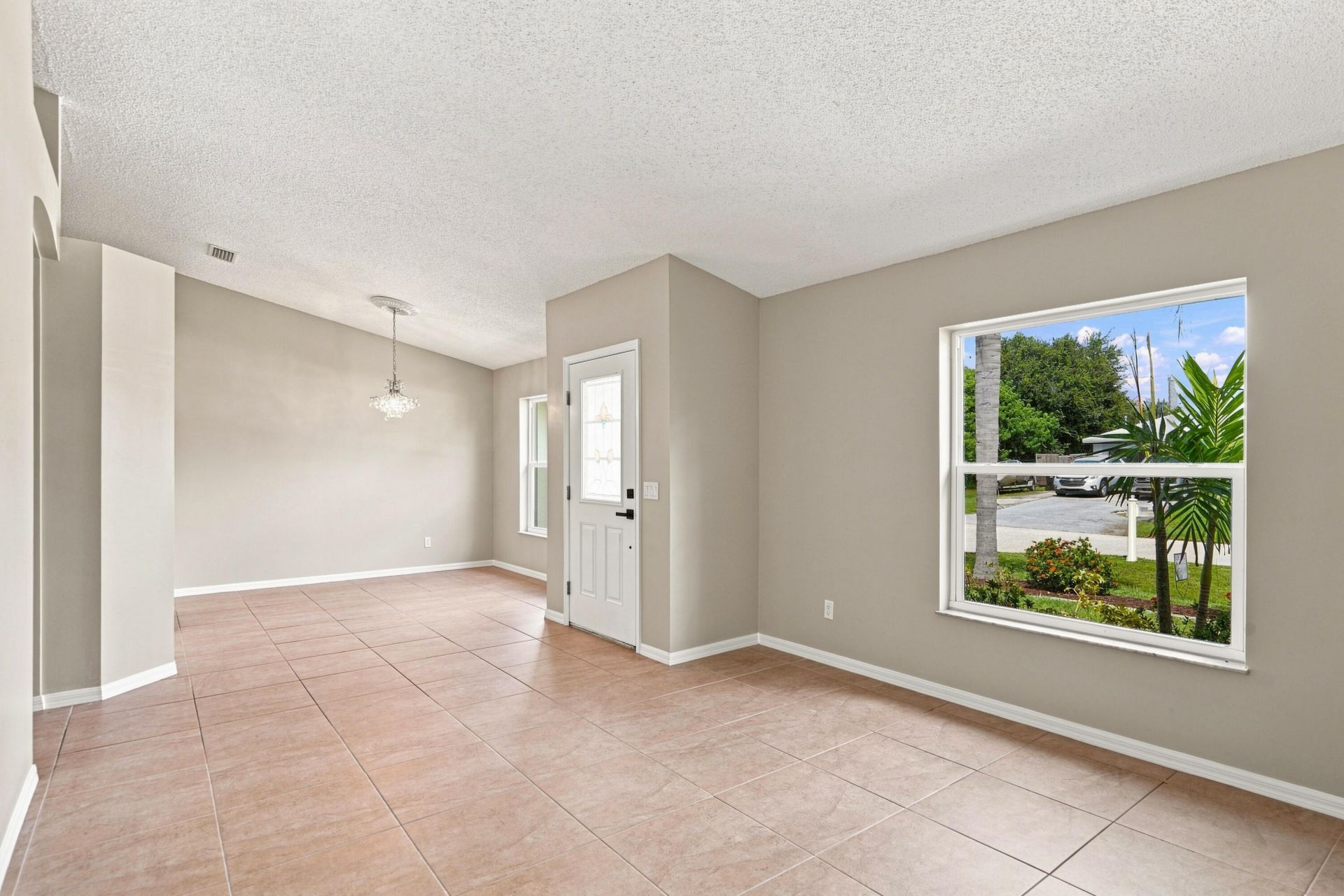 820 SW Jennifer Terrace, Port Saint Lucie, FL 34953 Photo