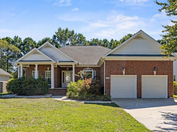 5212 Crosswinds Drive, Wilmington, NC 28409