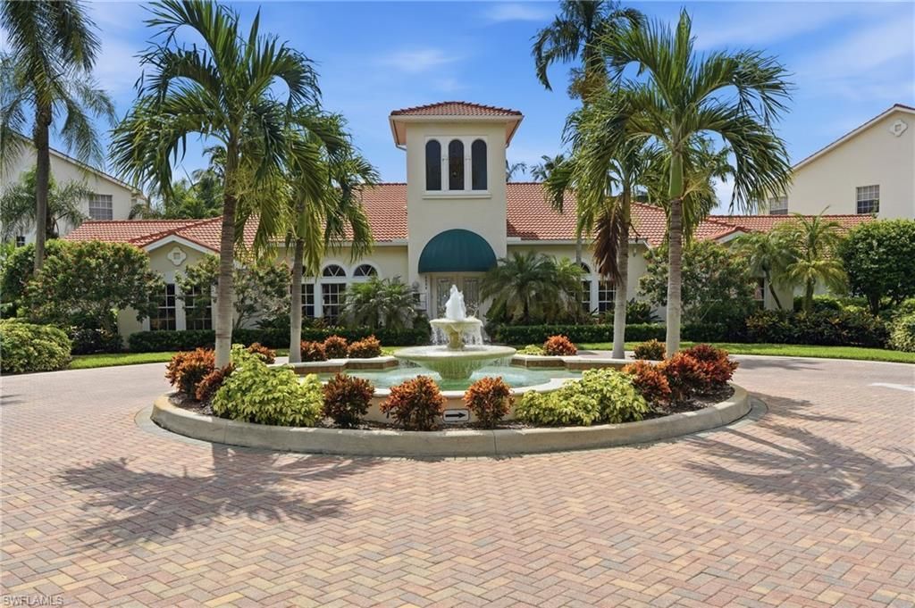 4670 Saint Croix Ln , Unit 627, Naples, FL 34109 Photo
