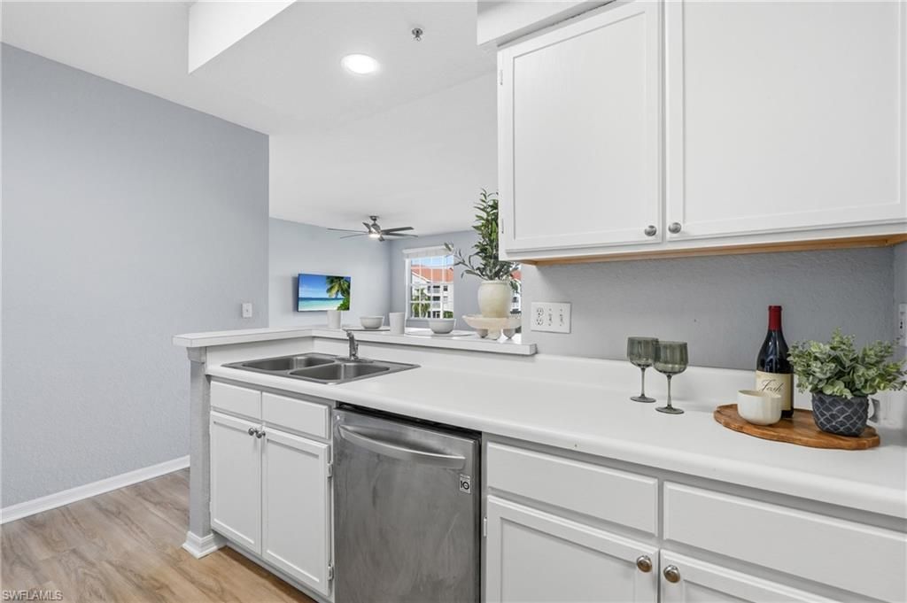 4670 Saint Croix Ln , Unit 627, Naples, FL 34109 Photo