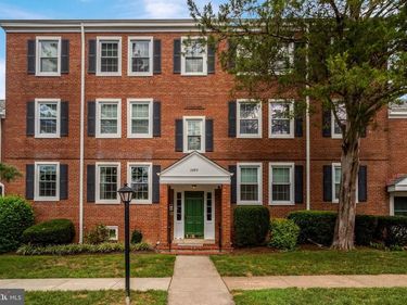 2883 S ABINGDON STREET, Unit A1, ARLINGTON, VA 22206