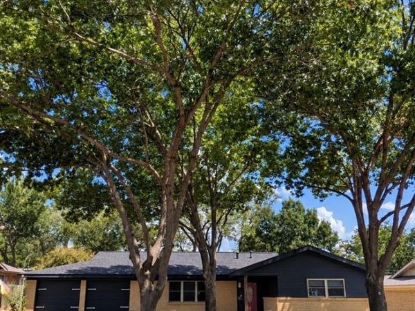 1416 Brookside Drive , Hurst, TX 76053