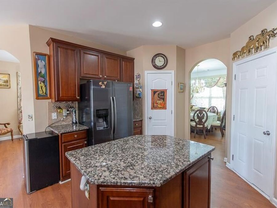 Property Image 8