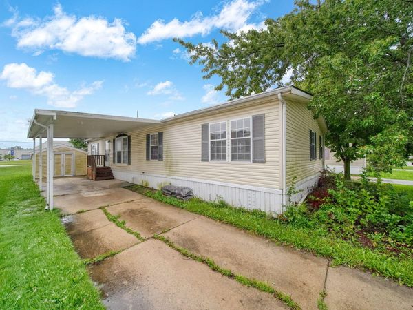 1559 Briarwood Drive, Adrian, MI 49221