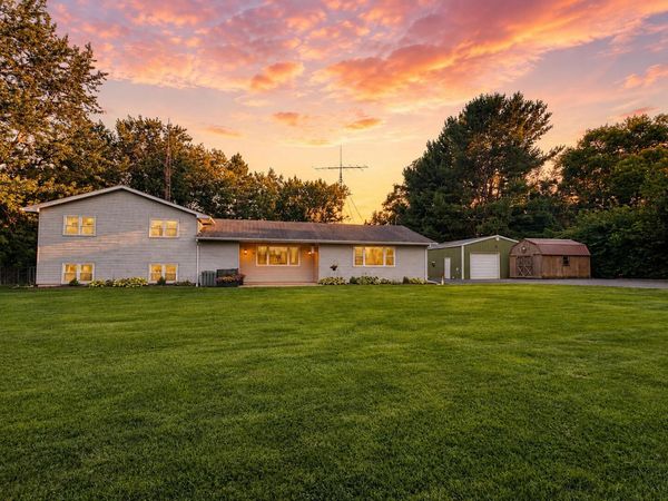 6708 W 92nd Avenue , Taylor Ridge, IL 61284