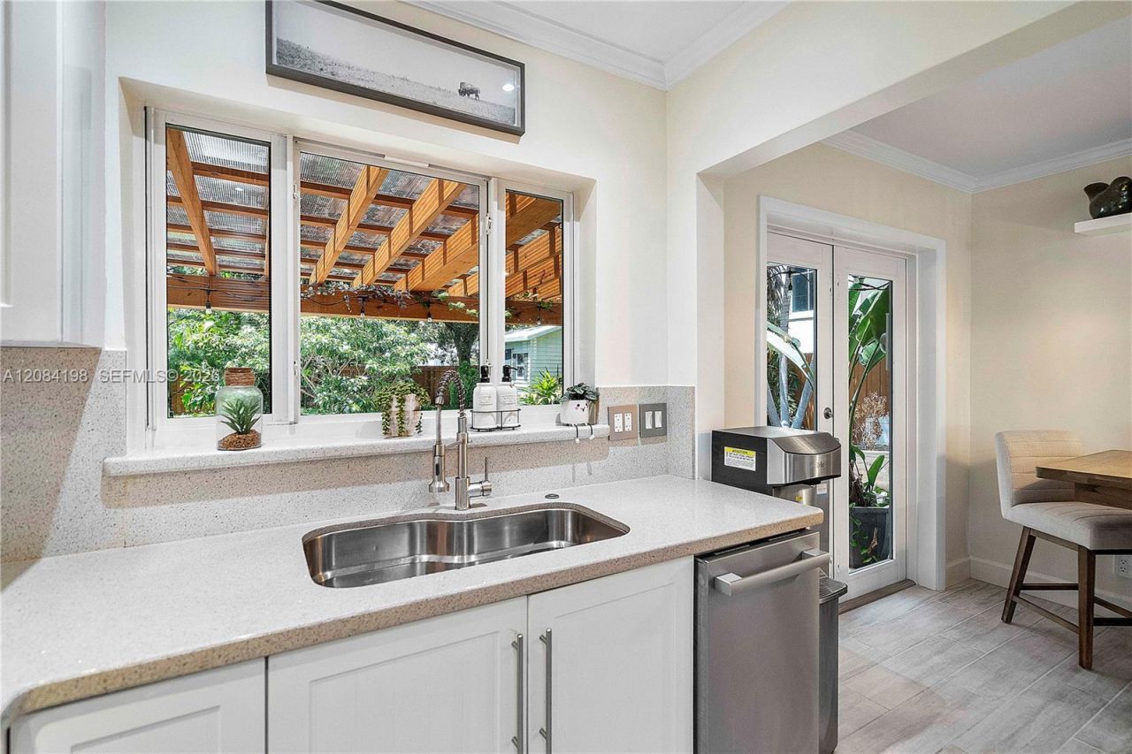 705 SW 8th Ave , Fort Lauderdale, FL 33315 Photo